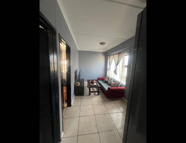 2 BEDROOM APARTMENT FOR SALE IN TOWNSEND ESTATE